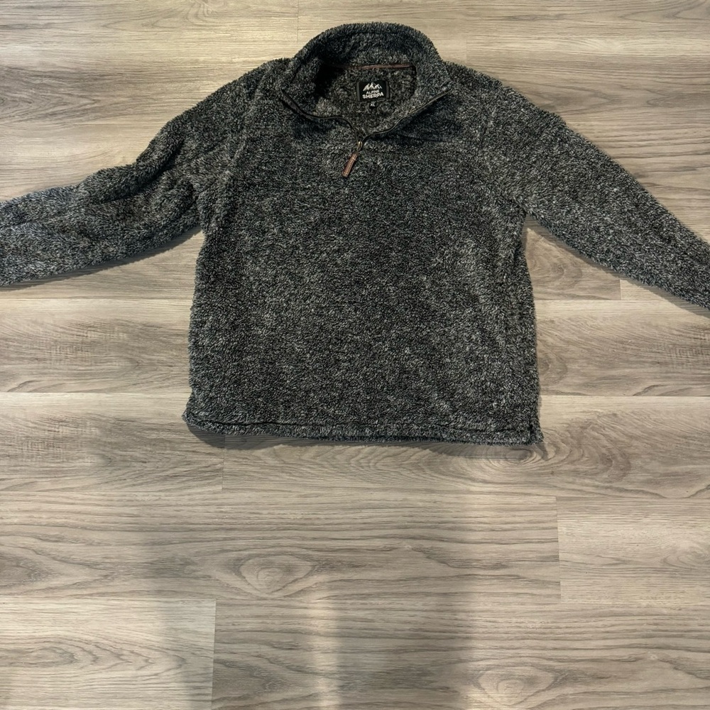 Alpine Sherpa Men’s XL gray fuzzy 1/4 zip sweater